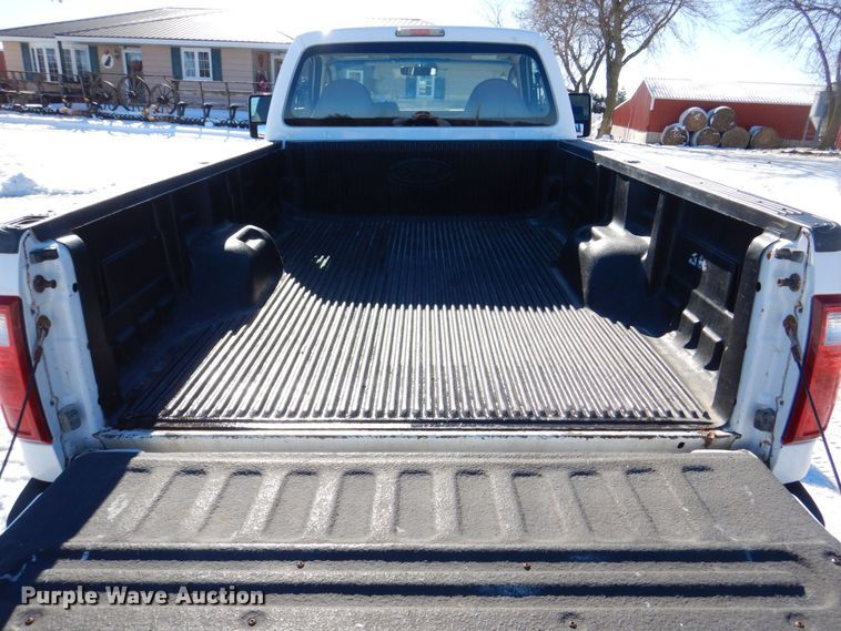 image for item MC9791 2010 Ford F250 Super Duty XL  pickup truck