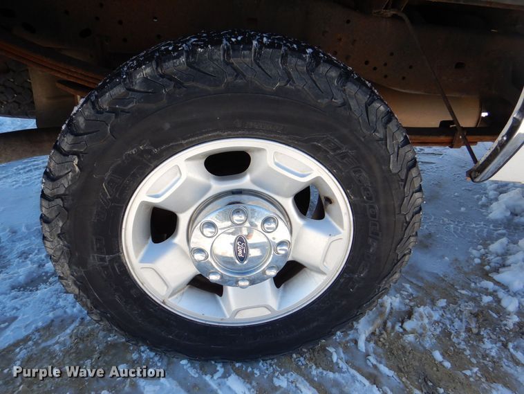 image for item MC9791 2010 Ford F250 Super Duty XL  pickup truck