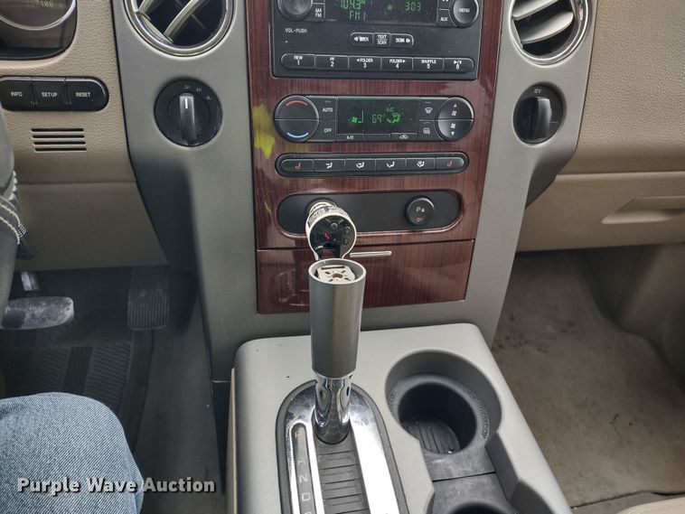 image for item MD9297 2007 Ford F150 Lariat Super Crew  SuperCrew pickup truck