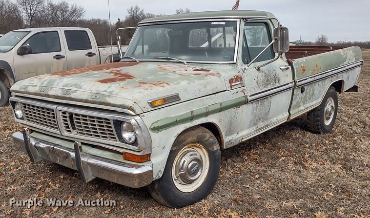 image for item MD9300 1970 Ford F250 Camper Special  pickup truck