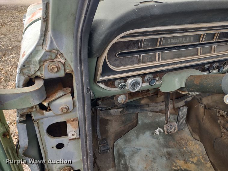 image for item MD9300 1970 Ford F250 Camper Special  pickup truck