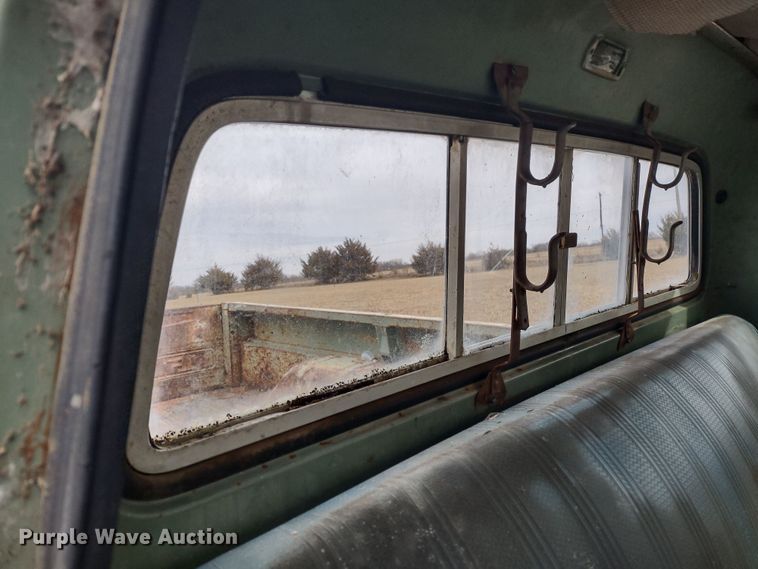 image for item MD9300 1970 Ford F250 Camper Special  pickup truck