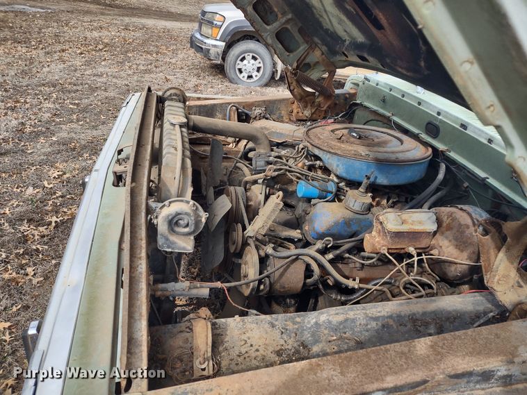 image for item MD9300 1970 Ford F250 Camper Special  pickup truck