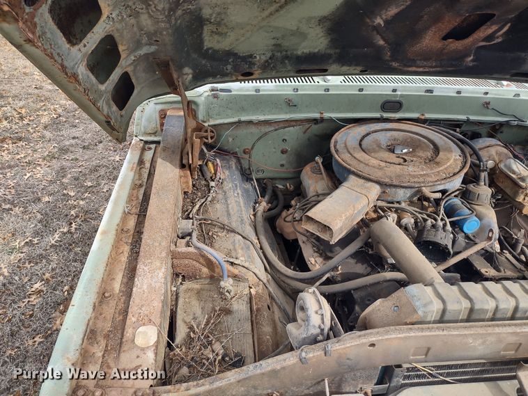 image for item MD9300 1970 Ford F250 Camper Special  pickup truck