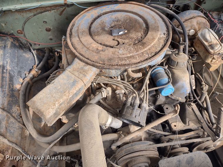 image for item MD9300 1970 Ford F250 Camper Special  pickup truck