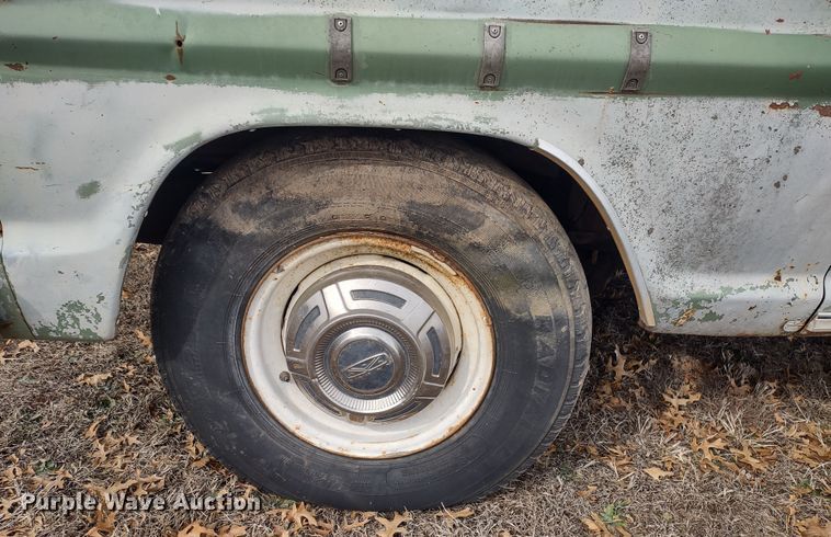 image for item MD9300 1970 Ford F250 Camper Special  pickup truck