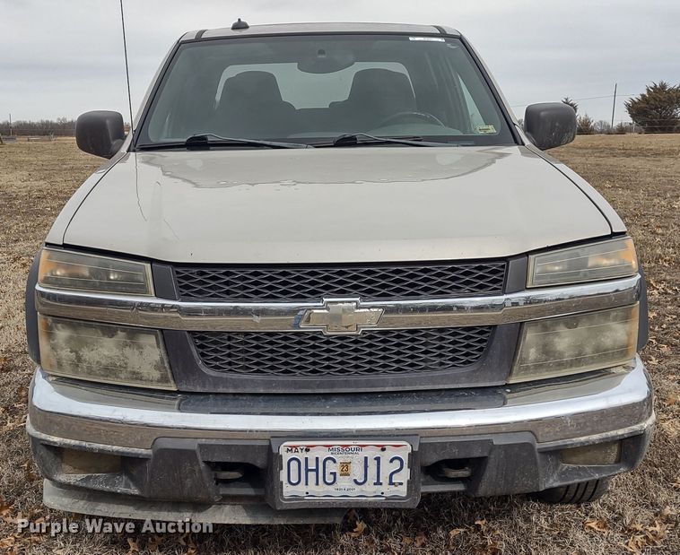 image for item MD9301 2004 Chevrolet Colorado Z71  Crew Cab pickup truck