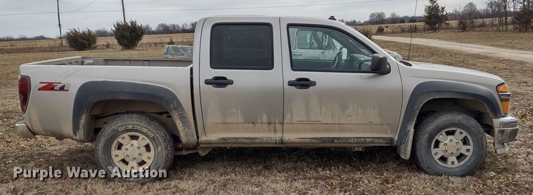 image for item MD9301 2004 Chevrolet Colorado Z71  Crew Cab pickup truck
