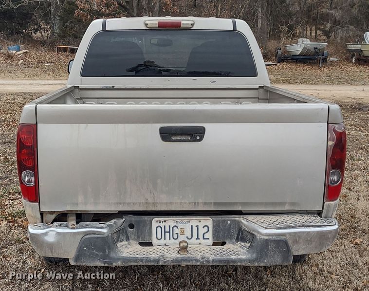 image for item MD9301 2004 Chevrolet Colorado Z71  Crew Cab pickup truck