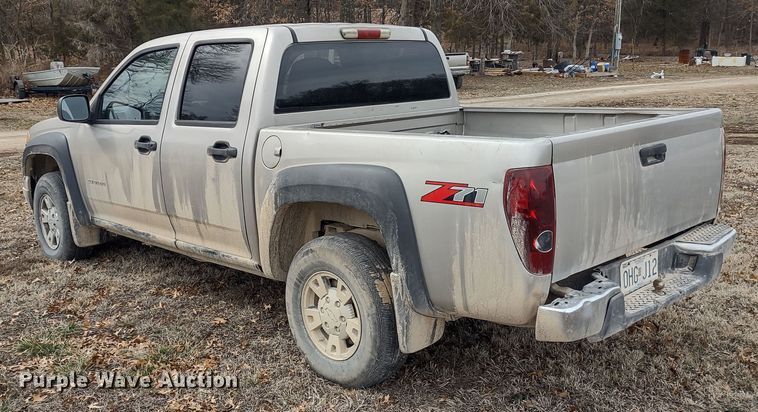 image for item MD9301 2004 Chevrolet Colorado Z71  Crew Cab pickup truck