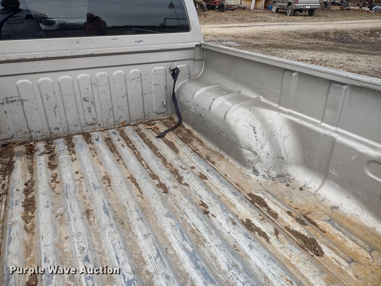 image for item MD9301 2004 Chevrolet Colorado Z71  Crew Cab pickup truck