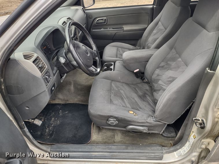 image for item MD9301 2004 Chevrolet Colorado Z71  Crew Cab pickup truck