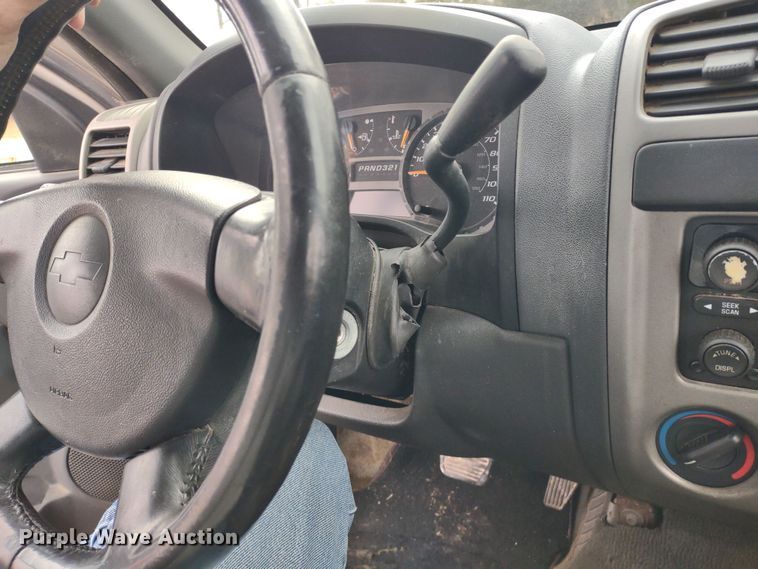 image for item MD9301 2004 Chevrolet Colorado Z71  Crew Cab pickup truck