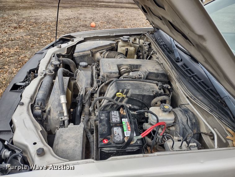 image for item MD9301 2004 Chevrolet Colorado Z71  Crew Cab pickup truck