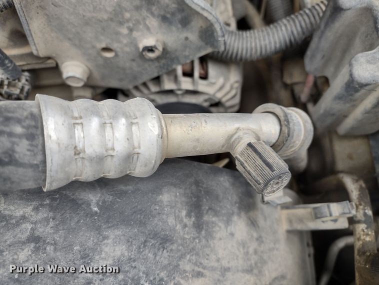 image for item MD9301 2004 Chevrolet Colorado Z71  Crew Cab pickup truck