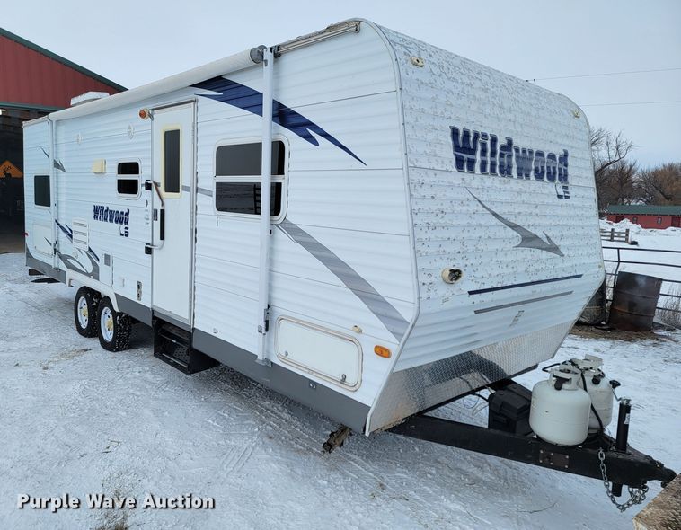 image for item ME9669 2008 Forrest River Wildwood LE  camper