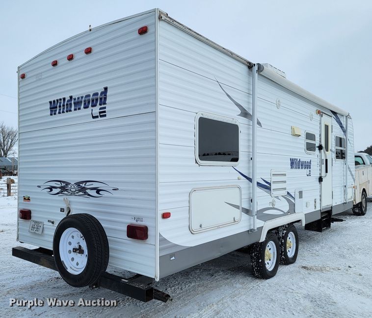 image for item ME9669 2008 Forrest River Wildwood LE  camper