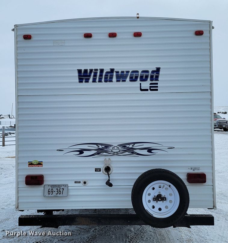 image for item ME9669 2008 Forrest River Wildwood LE  camper