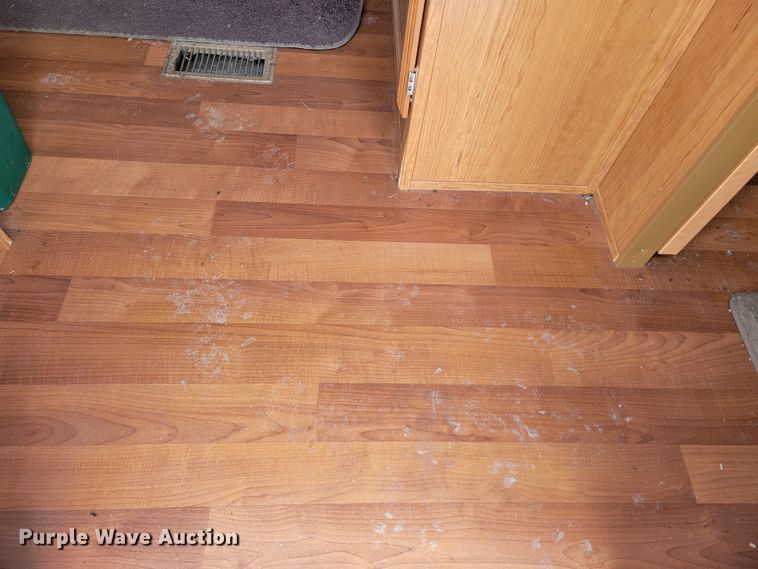 image for item ME9669 2008 Forrest River Wildwood LE  camper