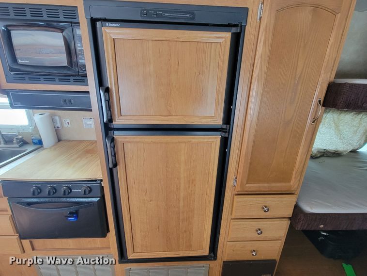 image for item ME9669 2008 Forrest River Wildwood LE  camper