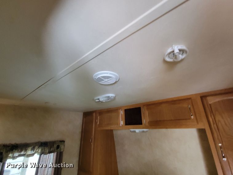 image for item ME9669 2008 Forrest River Wildwood LE  camper