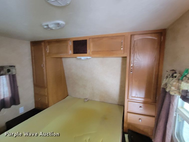 image for item ME9669 2008 Forrest River Wildwood LE  camper