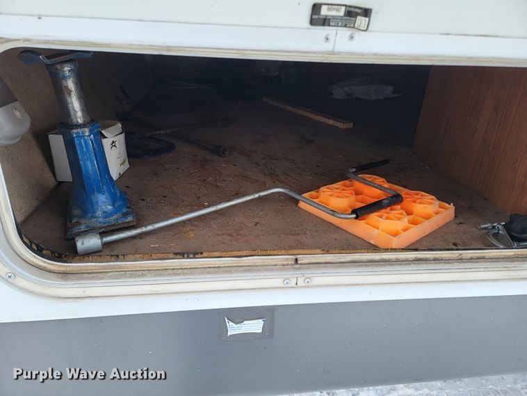 image for item ME9669 2008 Forrest River Wildwood LE  camper