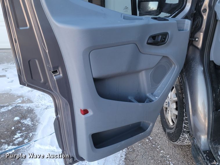 image for item ME9672 2016 Ford Transit 350  van