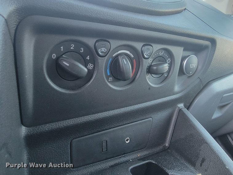 image for item ME9672 2016 Ford Transit 350  van