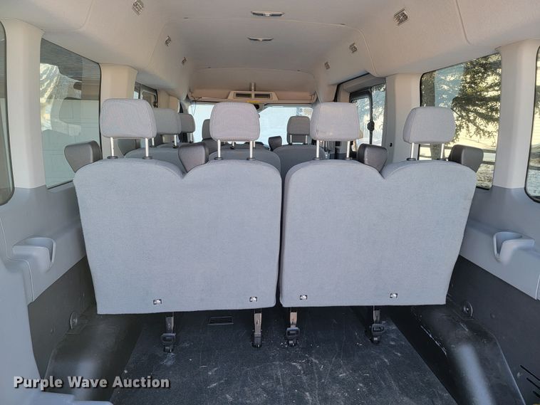 image for item ME9672 2016 Ford Transit 350  van