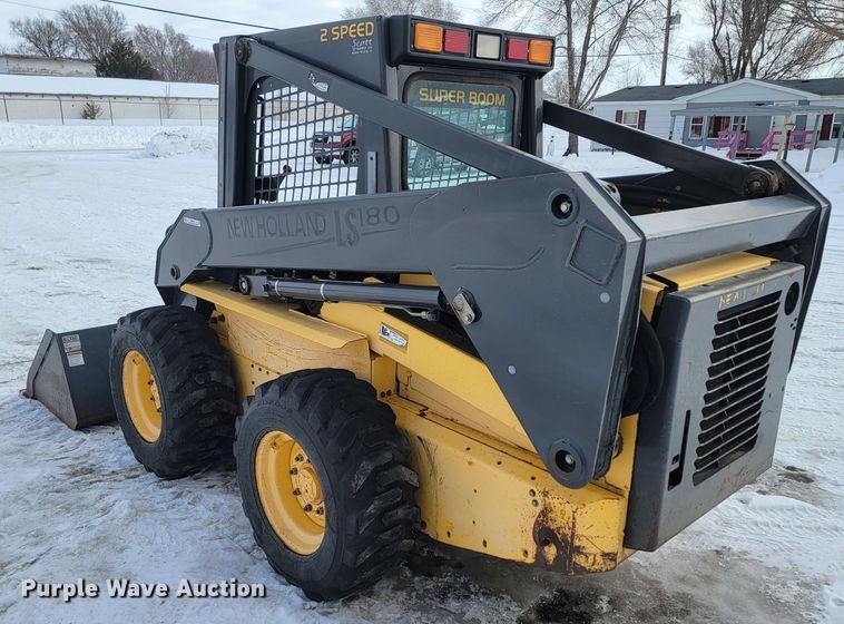 image for item ME9675 New Holland LS180  skid steer loader