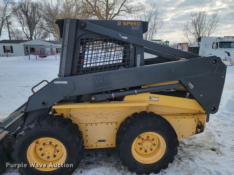 image for item ME9675 New Holland LS180  skid steer loader