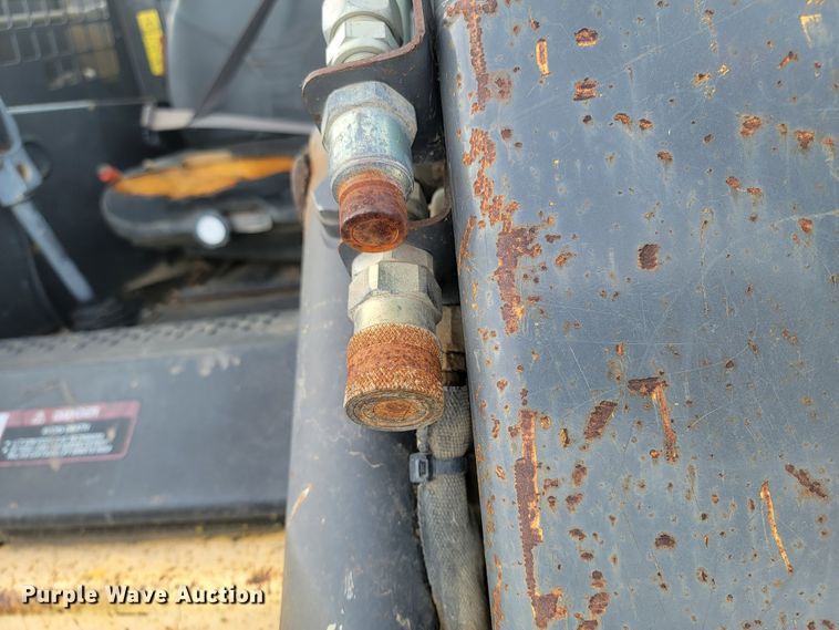 image for item ME9675 New Holland LS180  skid steer loader