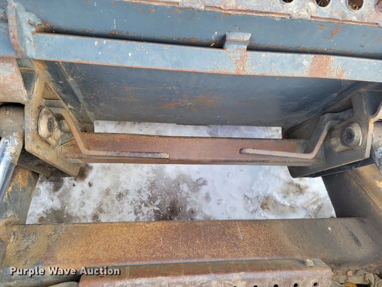 image for item ME9675 New Holland LS180  skid steer loader