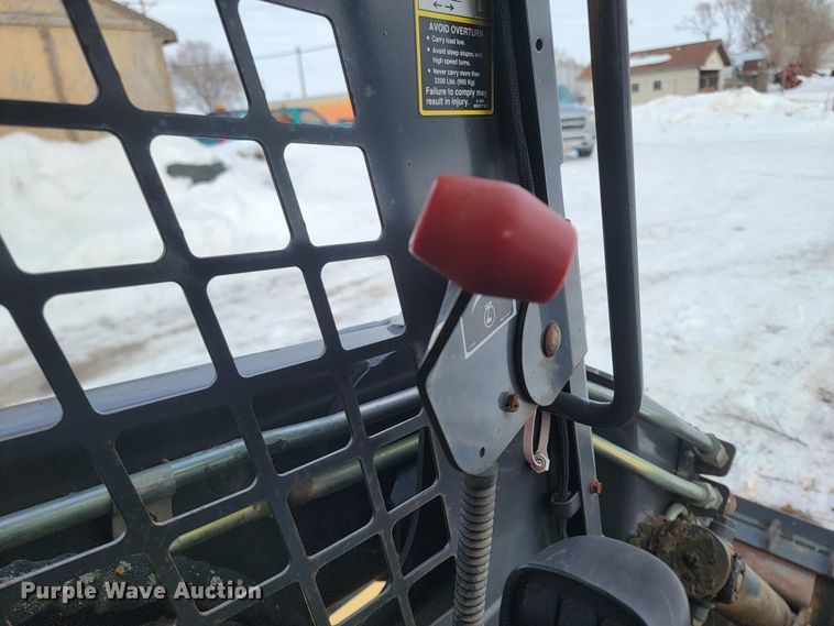 image for item ME9675 New Holland LS180  skid steer loader