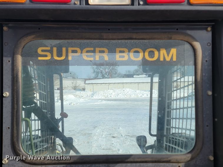 image for item ME9675 New Holland LS180  skid steer loader