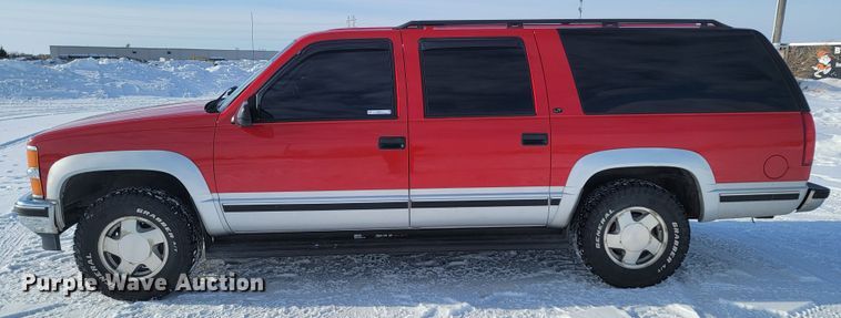 image for item ME9676 1997 Chevrolet Suburban K1500 LT  SUV
