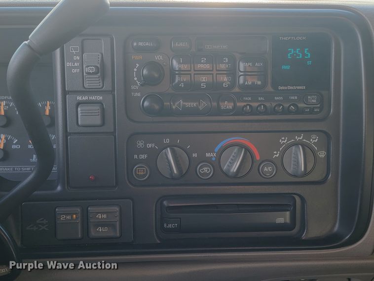 image for item ME9676 1997 Chevrolet Suburban K1500 LT  SUV