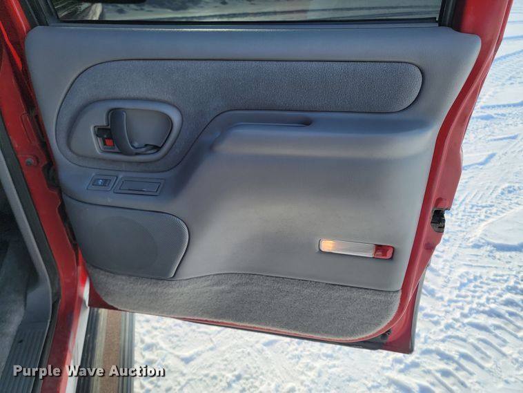 image for item ME9676 1997 Chevrolet Suburban K1500 LT  SUV