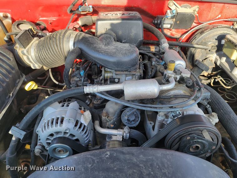 image for item ME9676 1997 Chevrolet Suburban K1500 LT  SUV