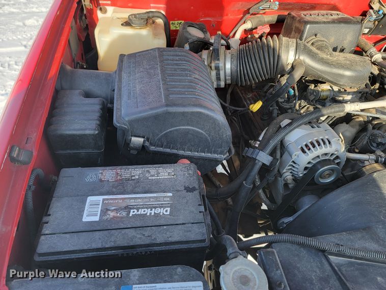 image for item ME9676 1997 Chevrolet Suburban K1500 LT  SUV