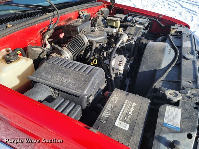 image for item ME9676 1997 Chevrolet Suburban K1500 LT  SUV