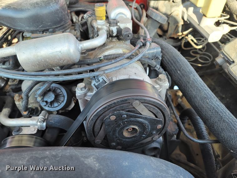 image for item ME9676 1997 Chevrolet Suburban K1500 LT  SUV