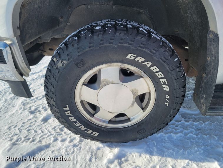 image for item ME9676 1997 Chevrolet Suburban K1500 LT  SUV