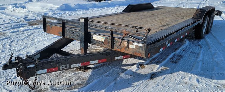 image for item ME9677 2012 PJ B8242  equipment trailer