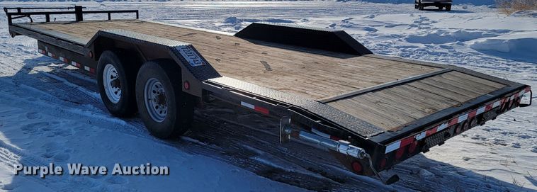 image for item ME9677 2012 PJ B8242  equipment trailer