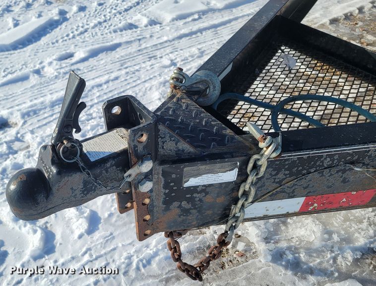 image for item ME9677 2012 PJ B8242  equipment trailer