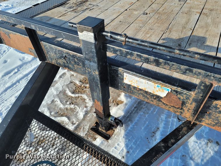 image for item ME9677 2012 PJ B8242  equipment trailer