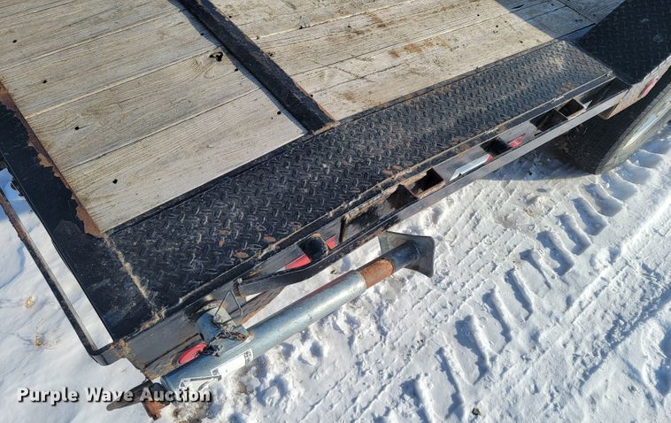 image for item ME9677 2012 PJ B8242  equipment trailer