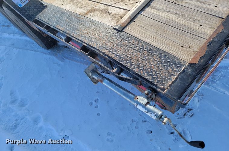 image for item ME9677 2012 PJ B8242  equipment trailer